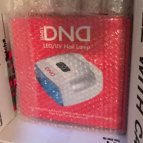 DND LED/UV LAMP! - Picture 2 of 4